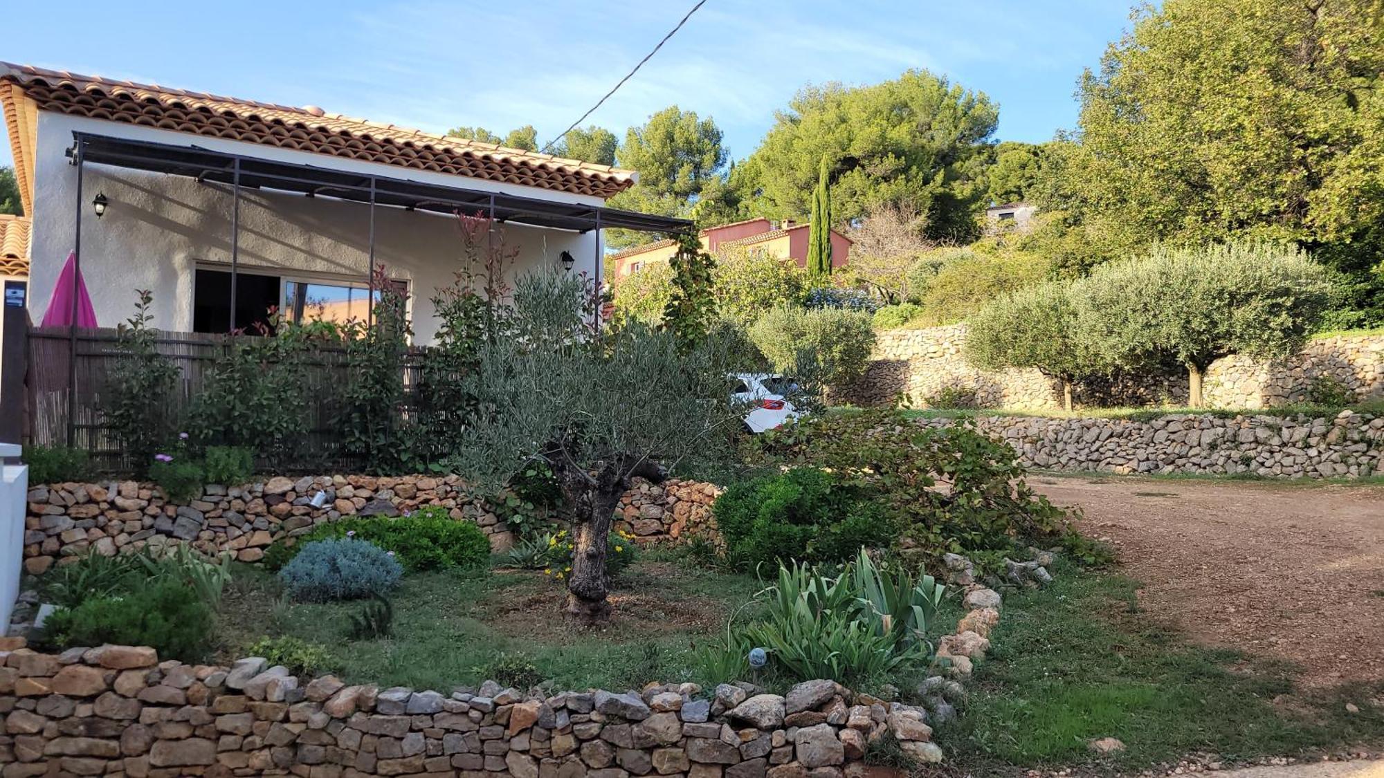 Jolie Maison Neuve Entre Mer Et Colline En Provence Ollioules Exterior photo